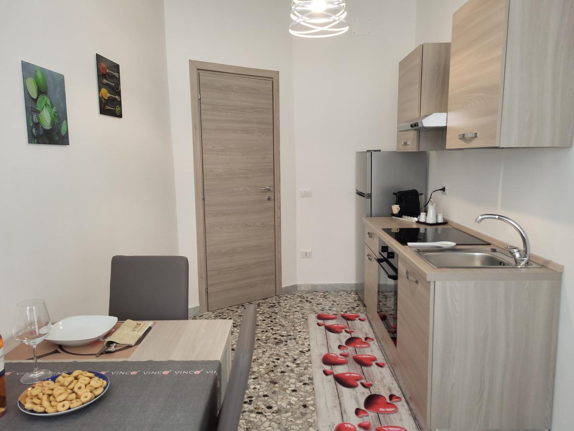 Garibaldi Square Apartment Bari Bagian luar foto