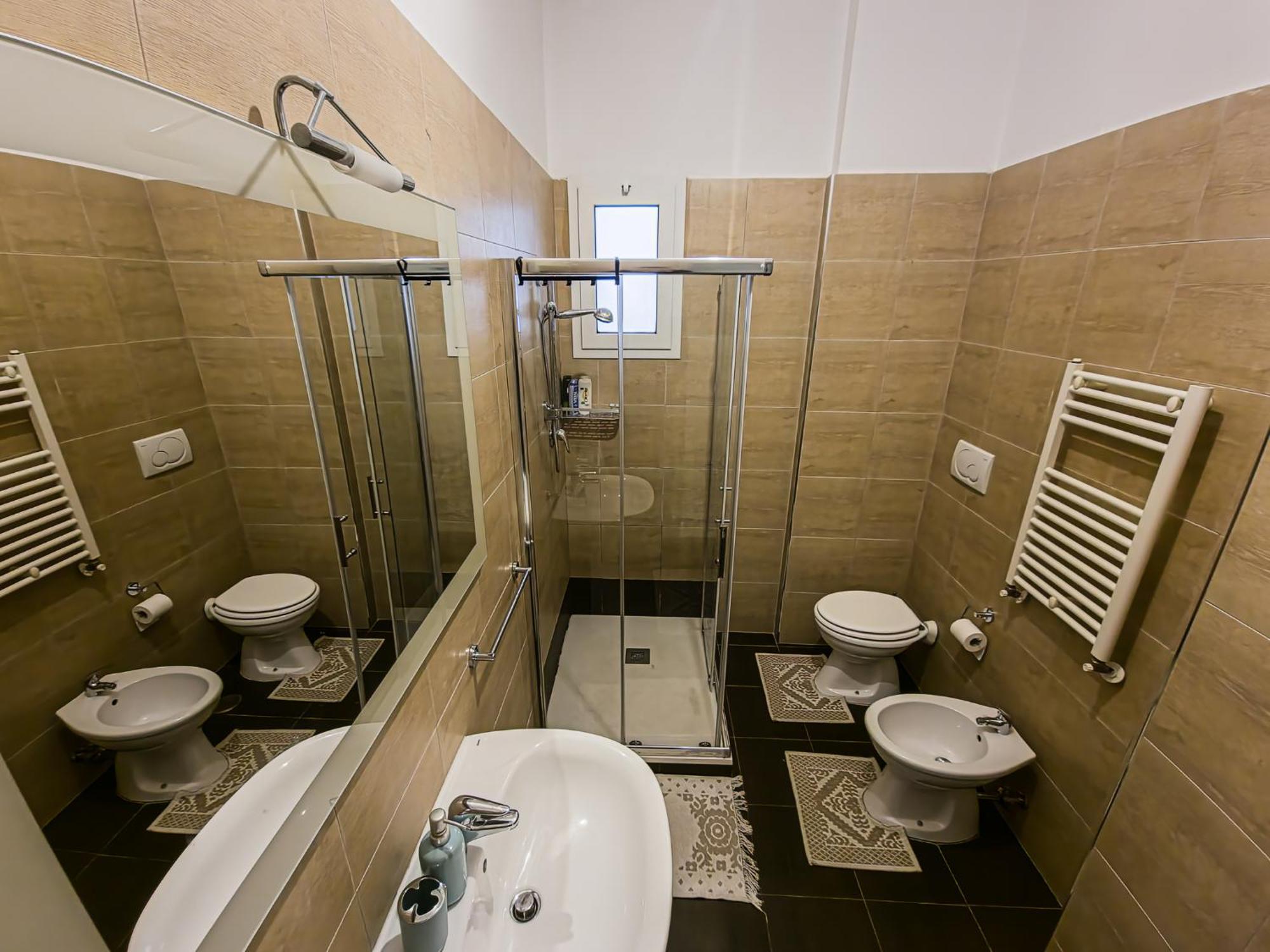 Garibaldi Square Apartment Bari Bagian luar foto