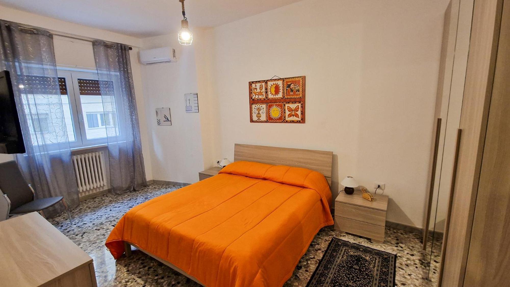 Garibaldi Square Apartment Bari Bagian luar foto
