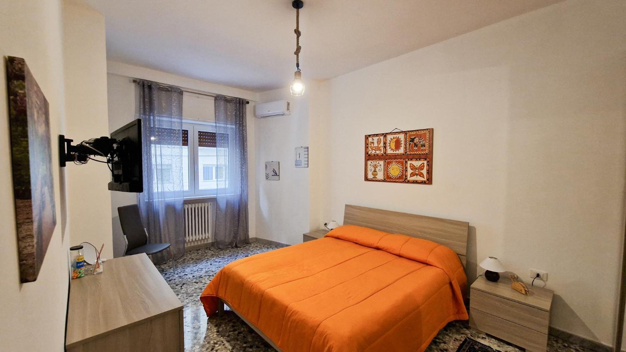 Garibaldi Square Apartment Bari Bagian luar foto